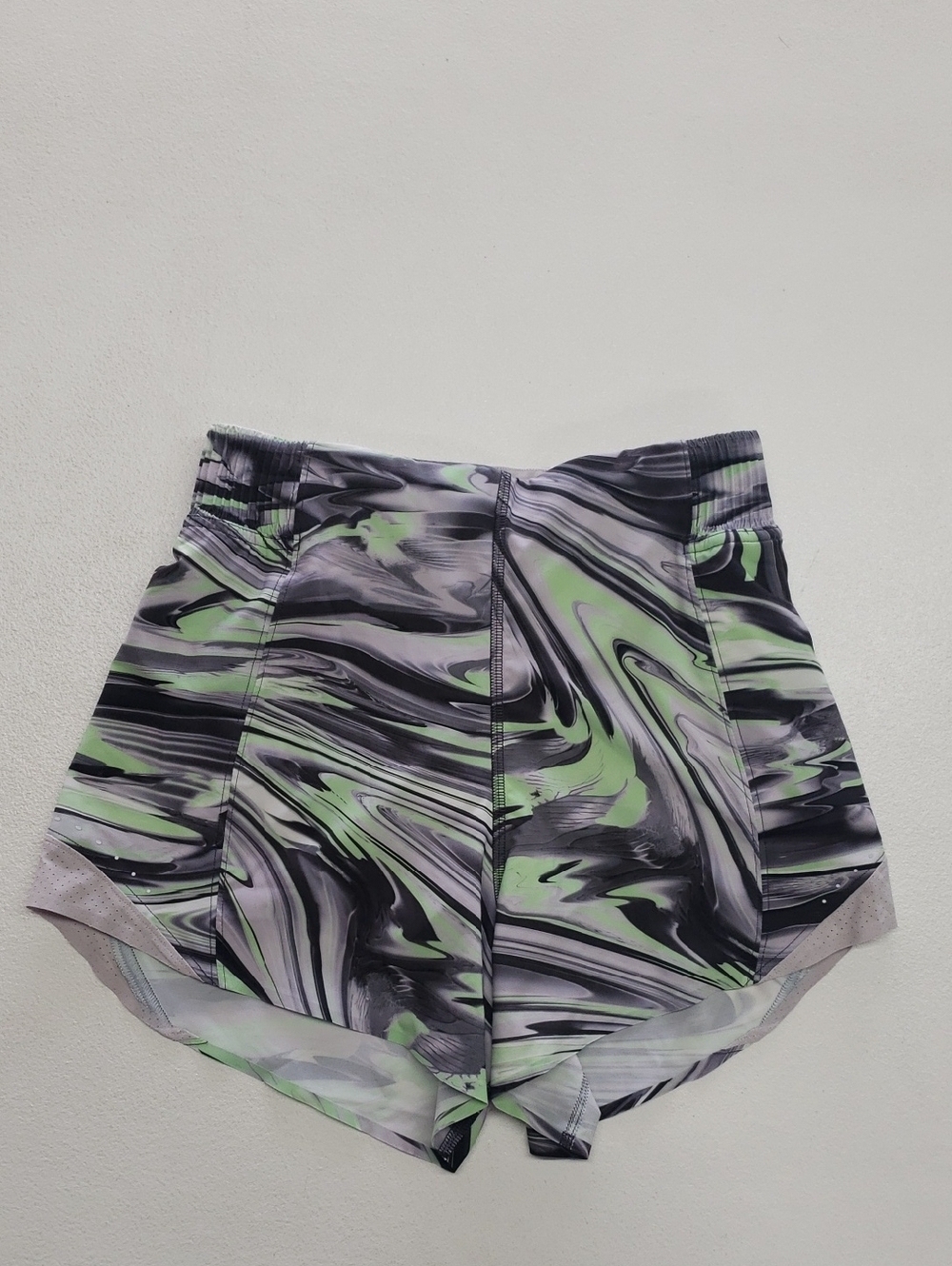 Lululemon Hotty Hot High-Rise Short 4" *Special Edition* Women’s 2 Activewear